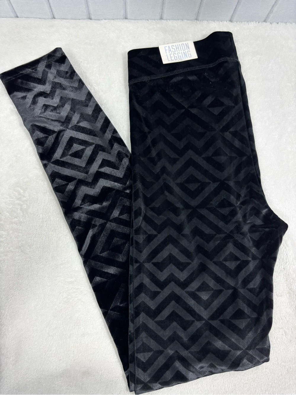 PINK Victoria's Secret Black Geometric Velvet-Texture Leggings size S